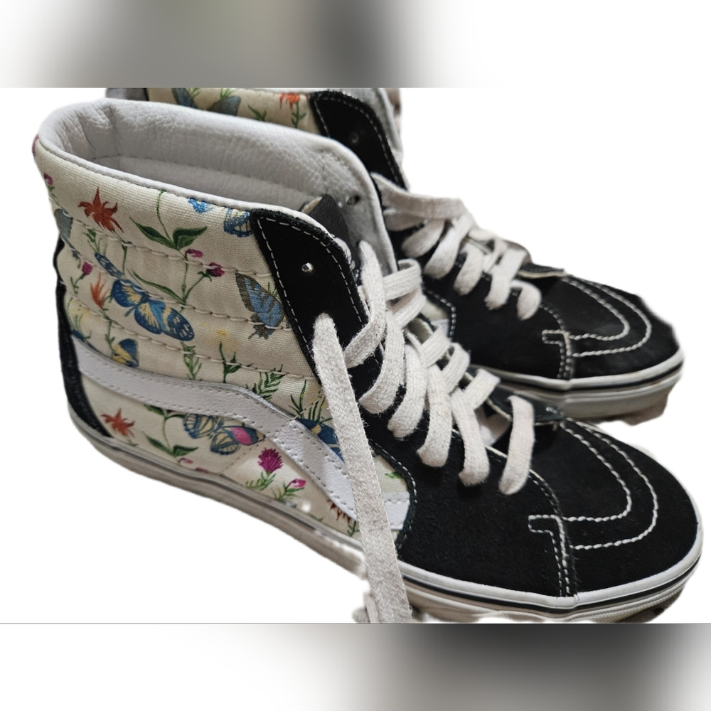 Brand-New Vans Black and White Floral High-Top Sneakers 9.5